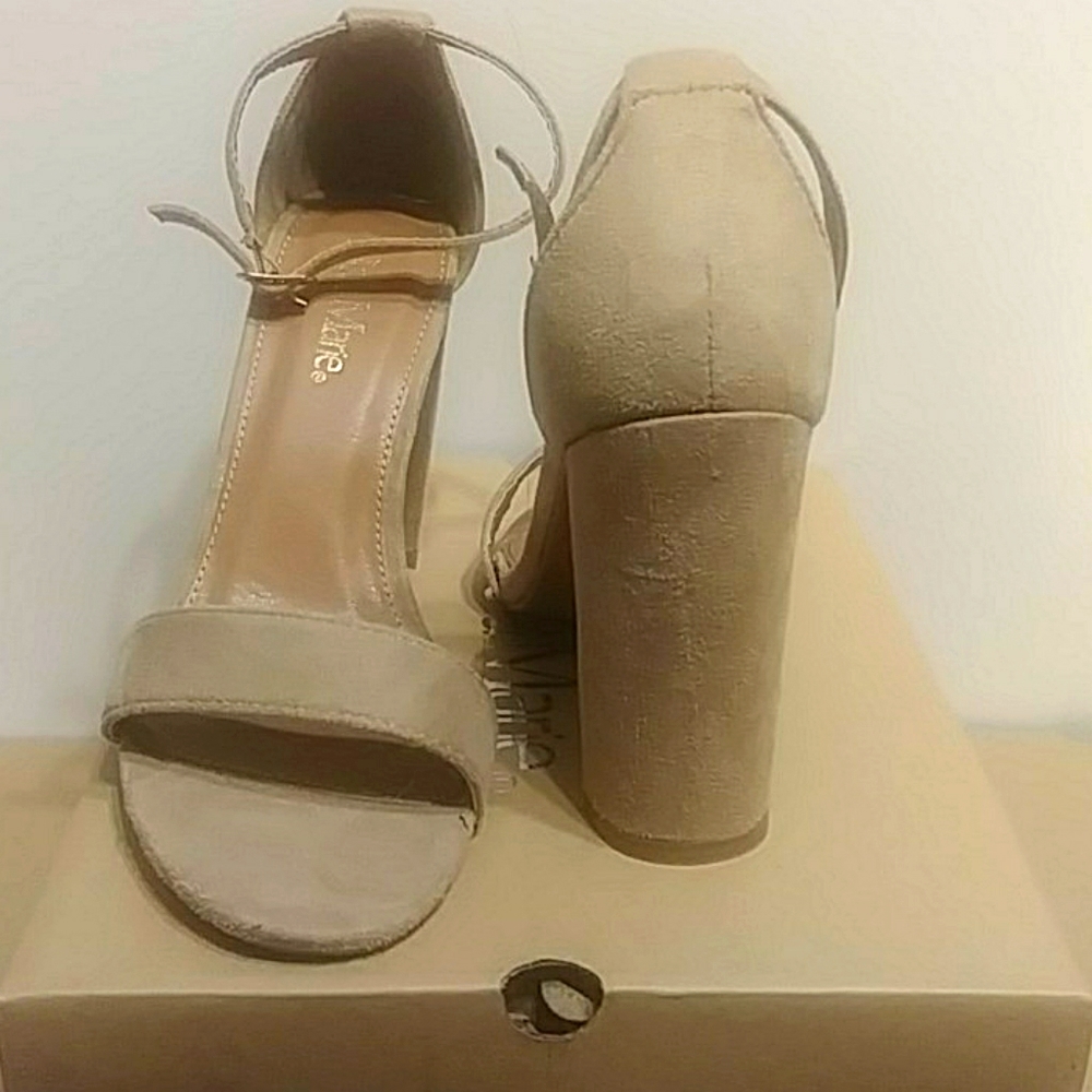 Taupe, Open Toe Strappy,  4" Block Heel Sandal, Faux Suede. multiple sizes. NWT - Picture 3 of 4